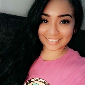 Meet your Posher, Crystal